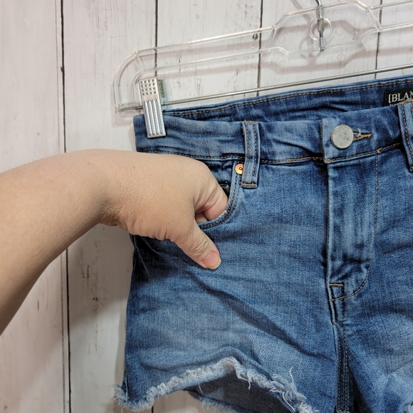 Blank NYC The Lenox Cut Off Denim Jeans Shorts Distressed High Rise Size 24. - Picture 3 of 6